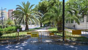 Obras en la avenida del Cid del carril bici Valencia-Xirivella